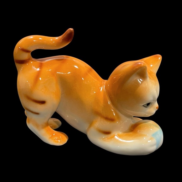 Vintage 1970s Bone China Orange Kitty by Giftcraft Made in Taiwan Porcelain Cat - Picture 2 of 11